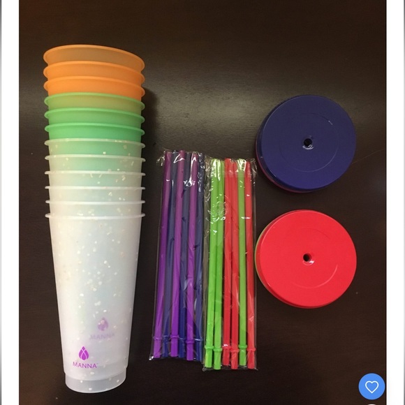 Color of Tumblers Changes Instantly with Cold Beverages - Picture 5 of 8